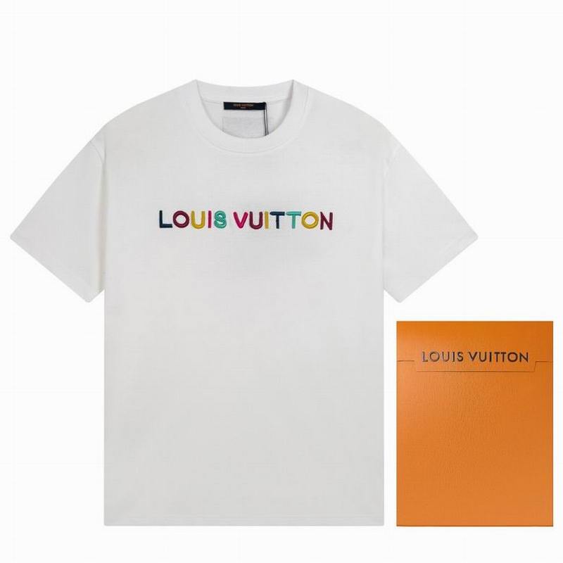 Louis Vuitton Men's T-shirts 917